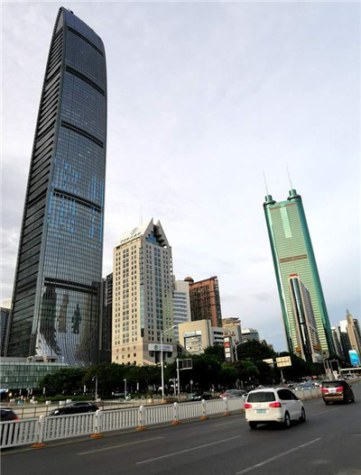 广州天河商圈QT场：时尚购物新地标